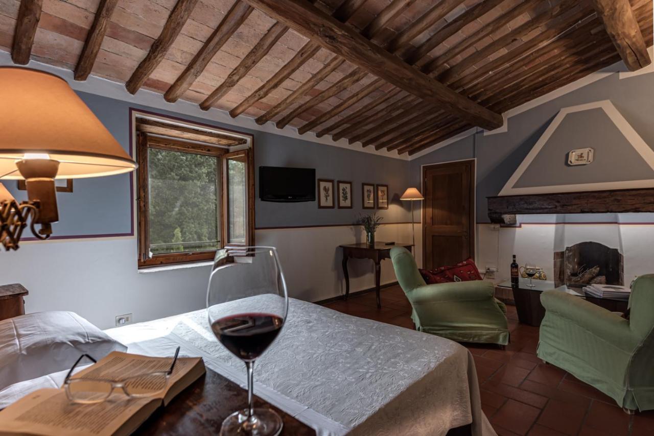 Tenuta Il Corno Agriturismo 산카시아노인발디파사 외부 사진