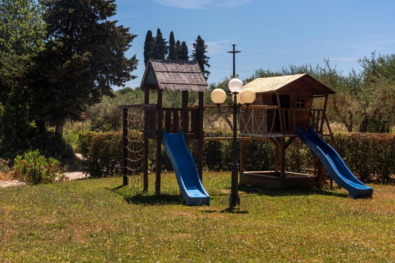 Tenuta Il Corno Agriturismo 산카시아노인발디파사 외부 사진