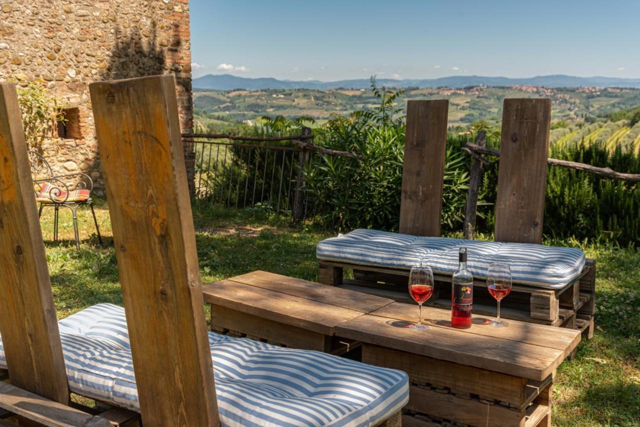 Tenuta Il Corno Agriturismo 산카시아노인발디파사 외부 사진
